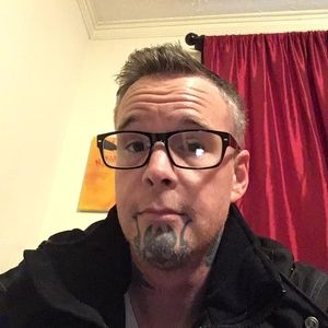 Meet your Posher, Christopher